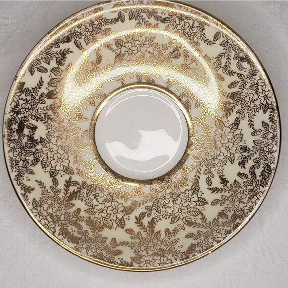 Colclough bone china teacup gold floral daisy - Picture 8 of 13